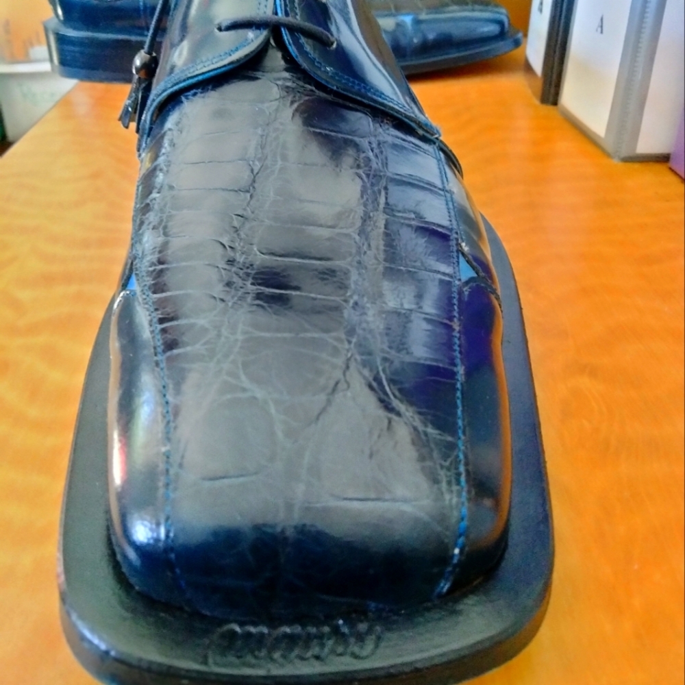 Dress shoes
